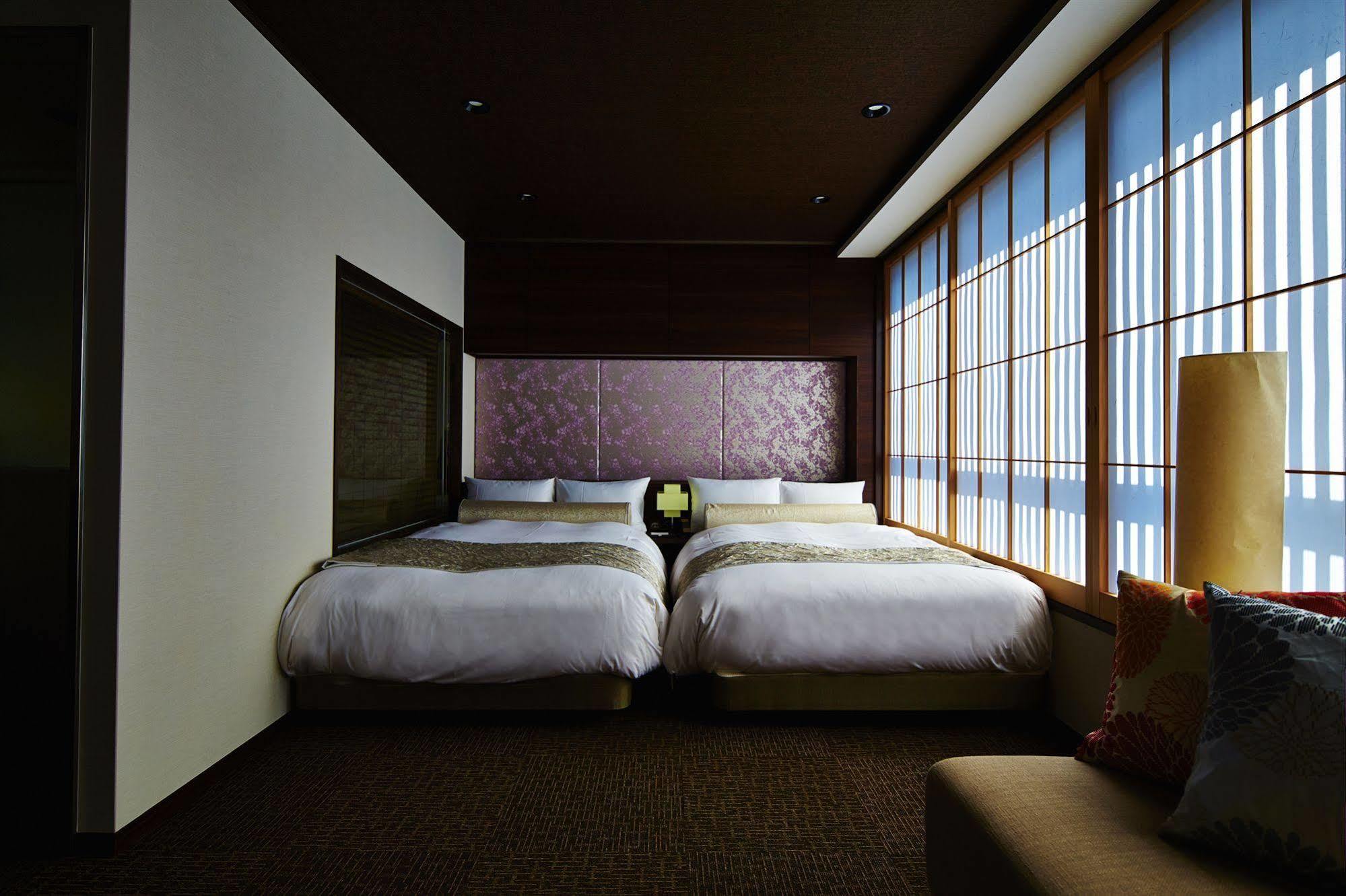 Gracevilla Nijo-Jo Castle Villa Aneyakoji Kyoto Bagian luar foto