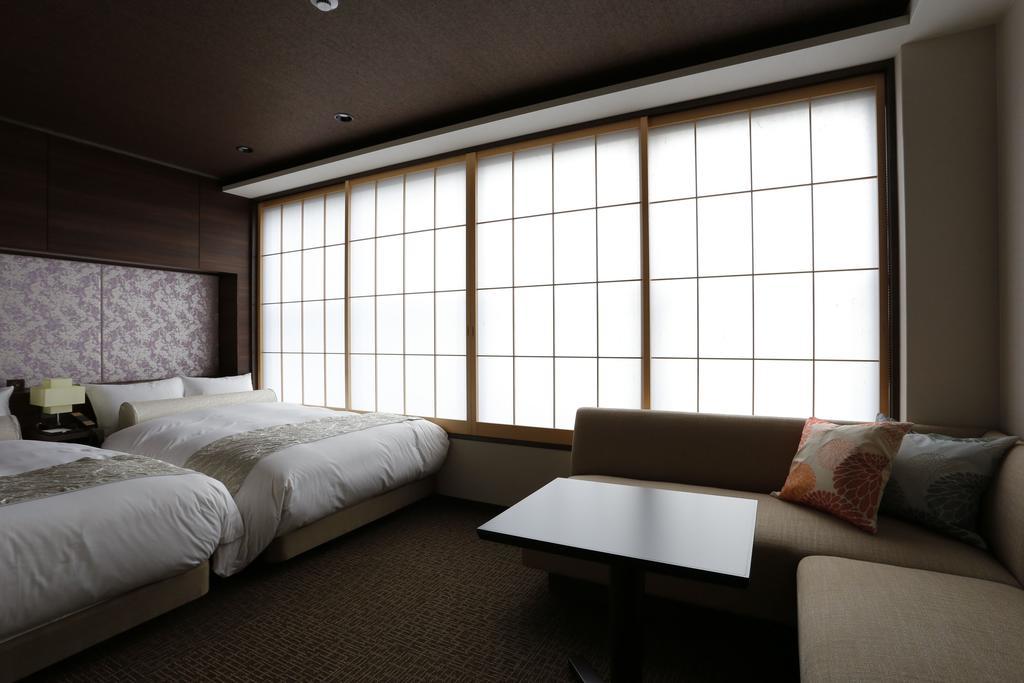 Gracevilla Nijo-Jo Castle Villa Aneyakoji Kyoto Bagian luar foto
